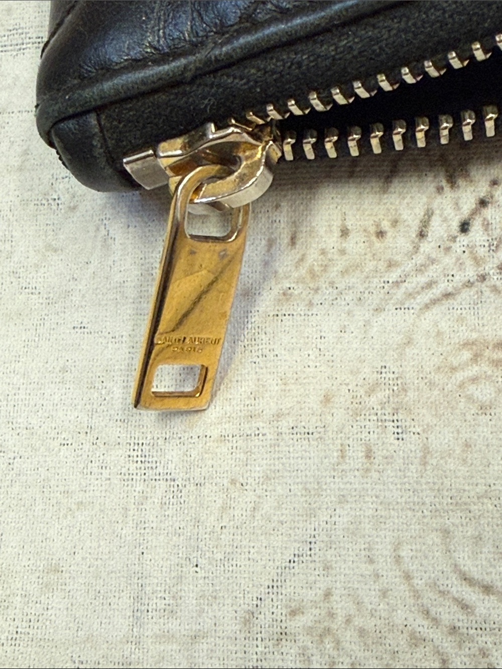 YSL Yves Saint Laurent Black Leather Key Pouch Mini Wallet - Picture 10 of 16